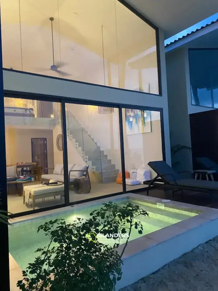Strand-Poolvilla mit 2 Schlafzimmern