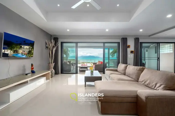 Villa avec piscine de 4 chambres et vue sur la mer