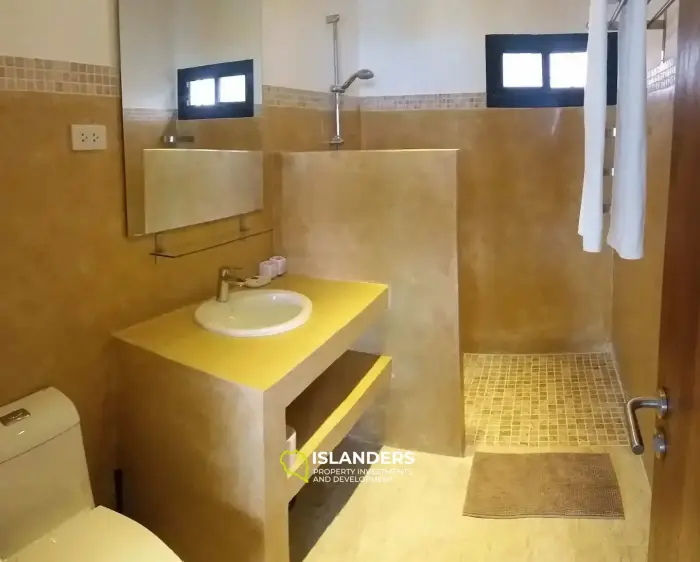 Villa avec piscine de 4 chambres et vue sur la mer
