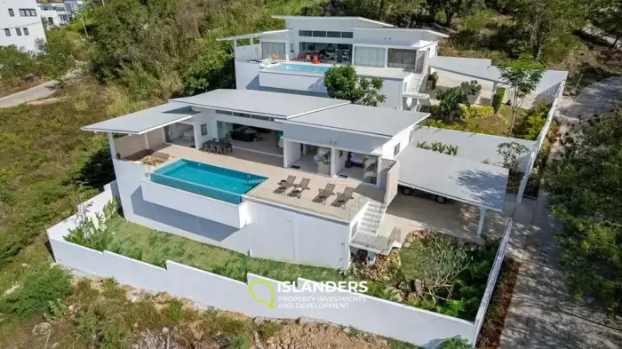 Villa avec piscine de 3 chambres dans un excellent emplacement