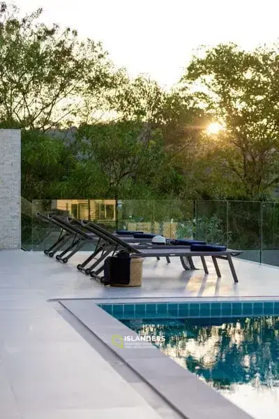 Villa avec piscine de 3 chambres dans un excellent emplacement