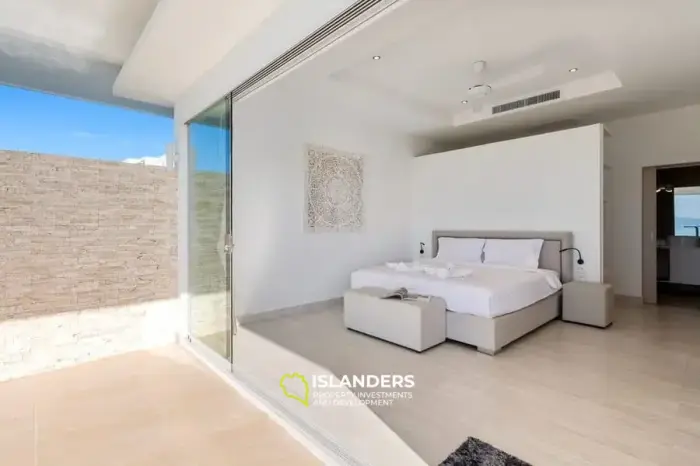 Villa avec piscine de 3 chambres dans un excellent emplacement