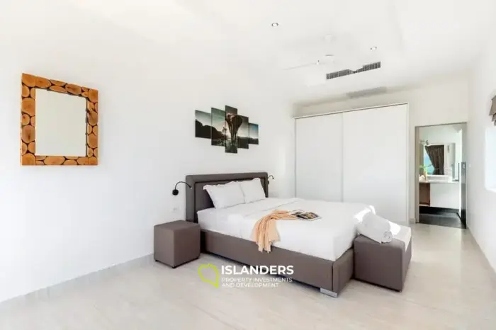 Villa avec piscine de 3 chambres dans un excellent emplacement