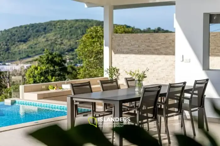 Villa avec piscine de 3 chambres dans un excellent emplacement