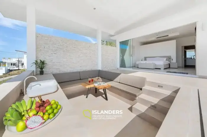 Villa avec piscine de 3 chambres dans un excellent emplacement