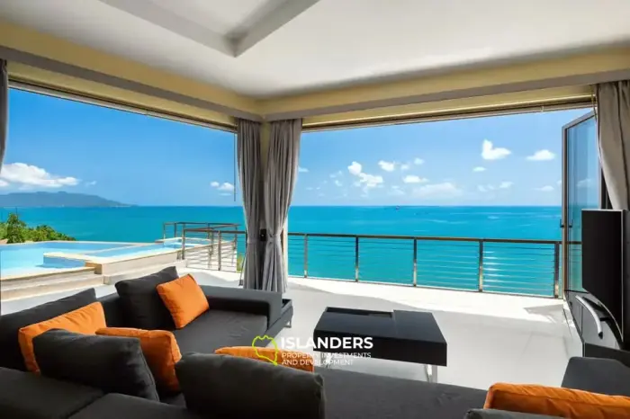 Luxury 3 bedroom panoramic pool villa with by the sea