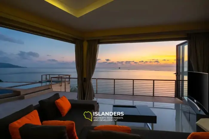 Luxury 3 bedroom panoramic pool villa with by the sea