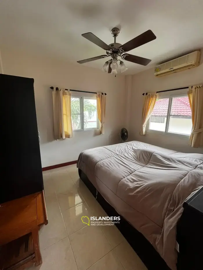Casa de 3 dormitorios con piscina para renovar en Lamai