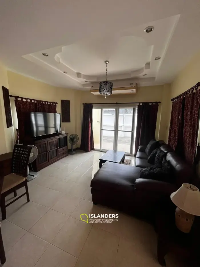 Casa de 3 dormitorios con piscina para renovar en Lamai