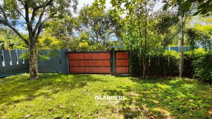3 bedroom pool villa with garden