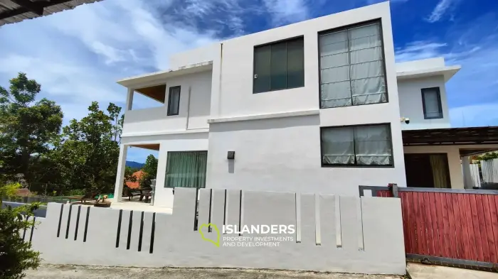 3 bedroom pool villa with garden