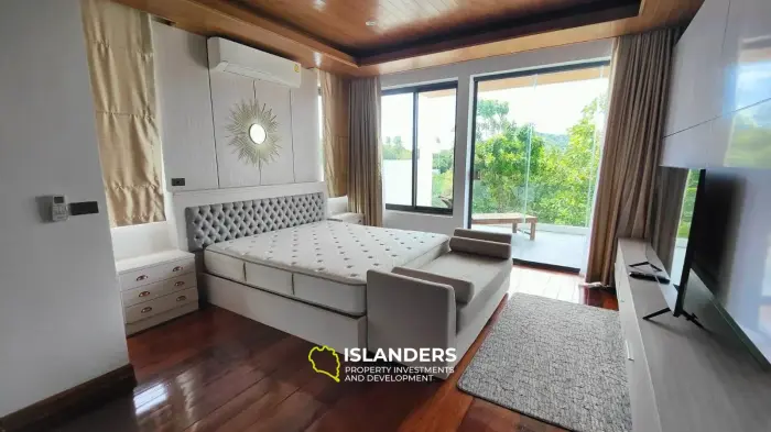 3 bedroom pool villa with garden
