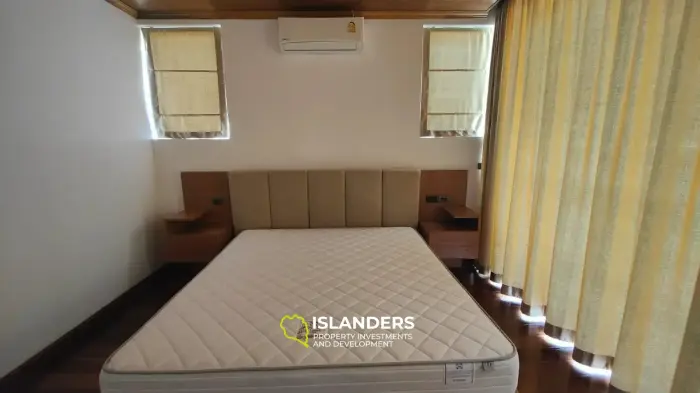 3 bedroom pool villa with garden