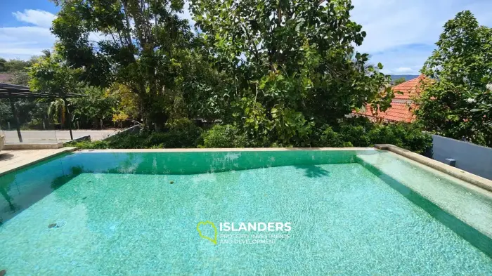 3 bedroom pool villa with garden