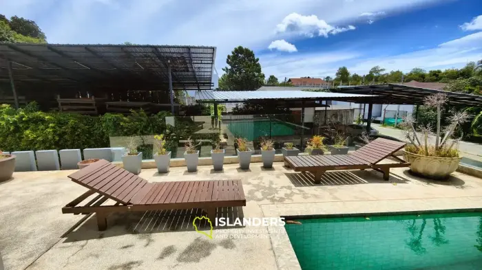 3 bedroom pool villa with garden
