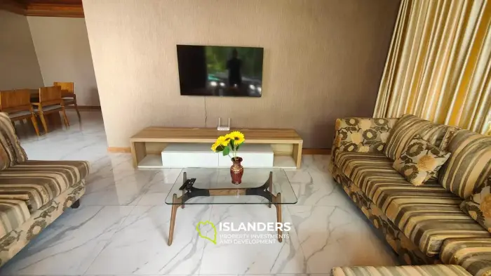 3 bedroom pool villa with garden