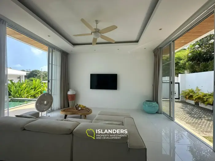2 bedroom villa with sea view from a panoramic roof