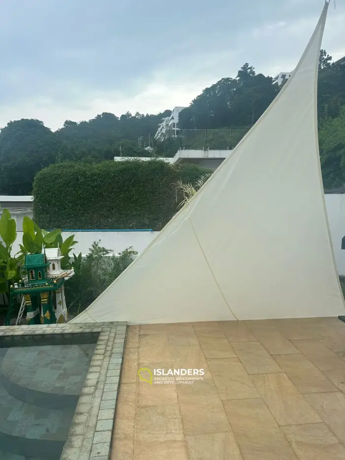 2 bedroom villa with sea view from a panoramic roof