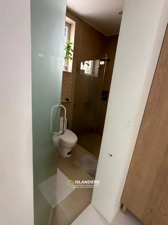2 bedroom villa with sea view from a panoramic roof