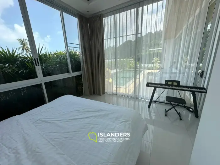 2 bedroom villa with sea view from a panoramic roof