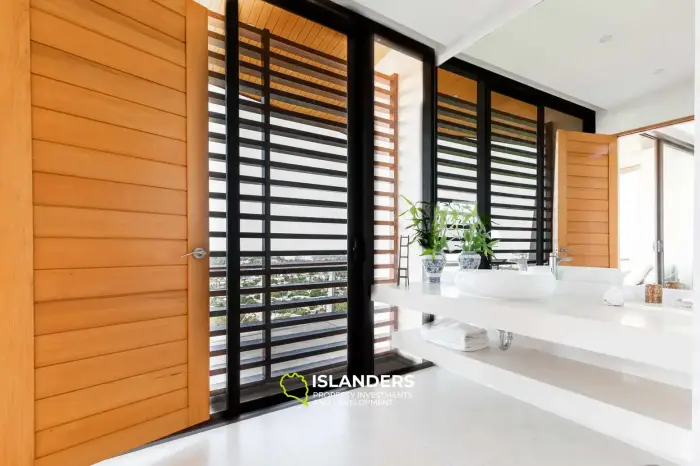 Panoramic pool villa 4 bedrooms in a good area