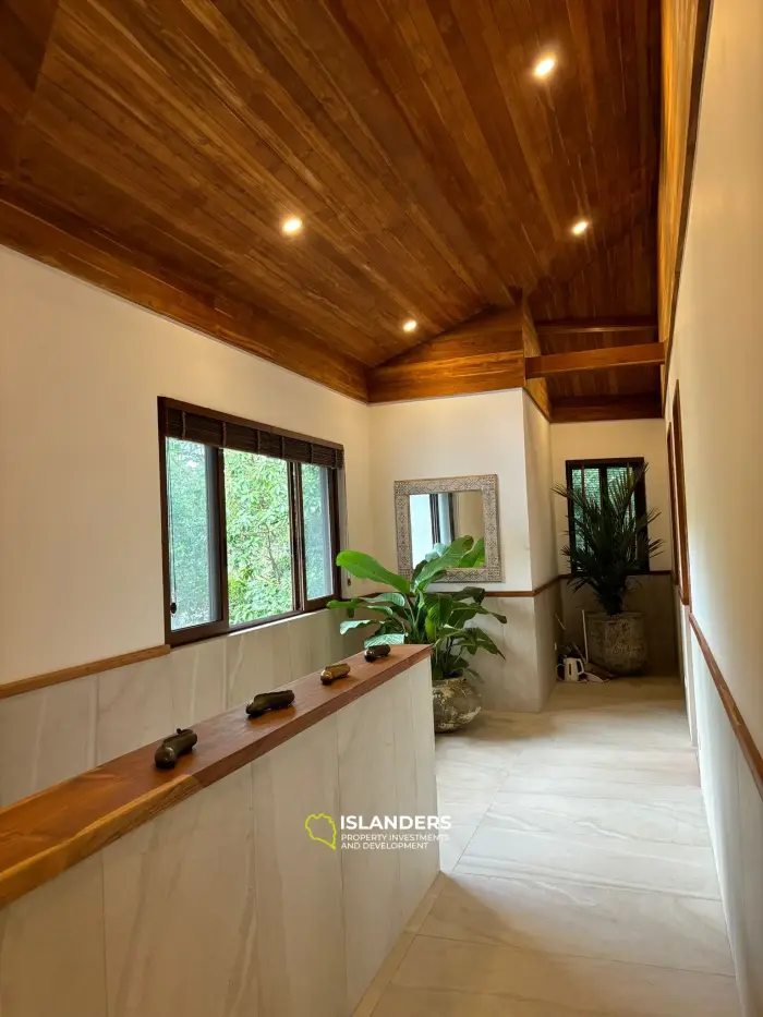 วิลล่าใหม่สุดพิเศษ 10 ห้องนอน ดีลักซ์ 5*