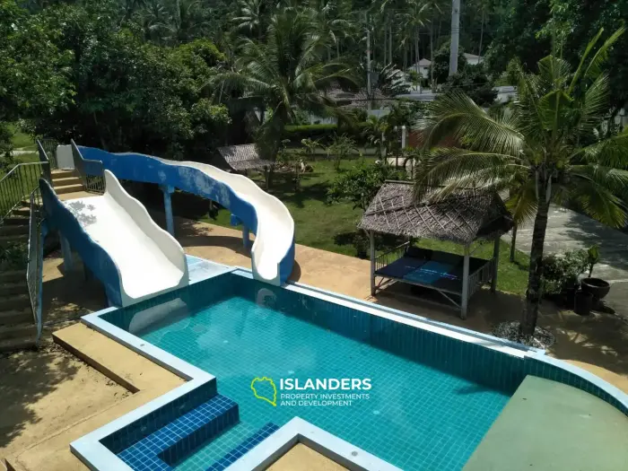 Appartement de 2 chambres dans un complexe avec piscine à Lamai
