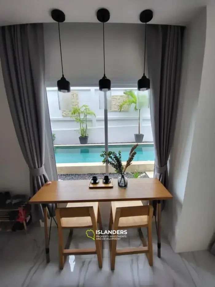 ทาวน์เฮ้าส์ 3 ห้องนอน พร้อมสระว่ายน้ำส่วนตัว