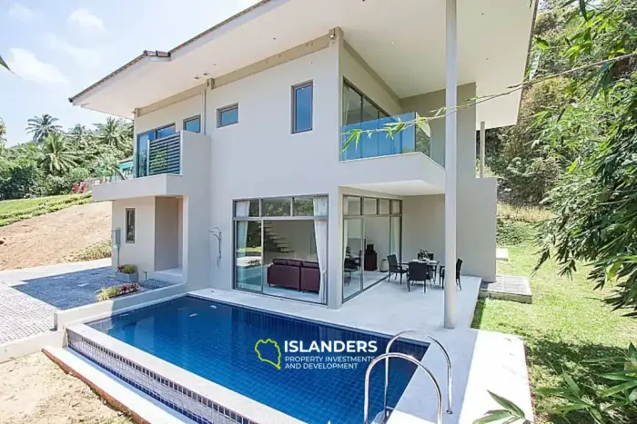Maisonette-Villa mit Pool und 2 Schlafzimmern