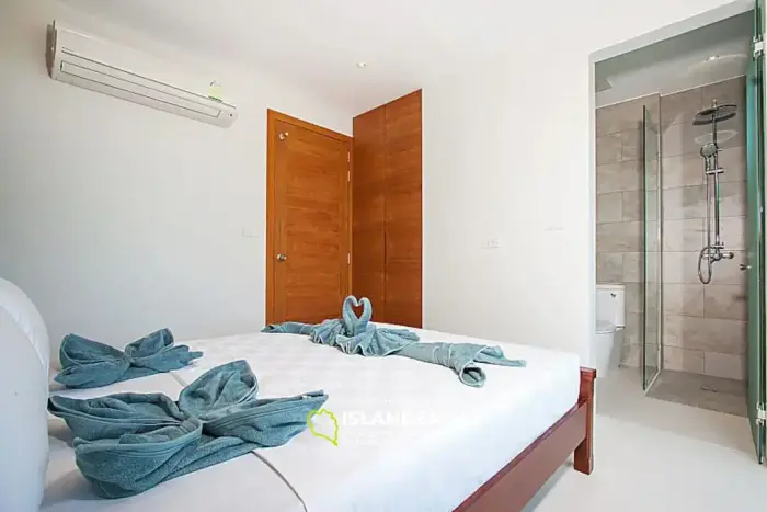 Maisonette-Villa mit Pool und 2 Schlafzimmern