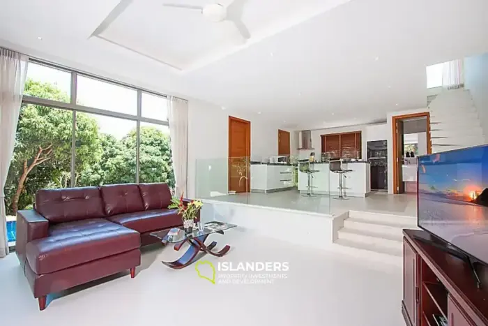 Maisonette-Villa mit Pool und 2 Schlafzimmern