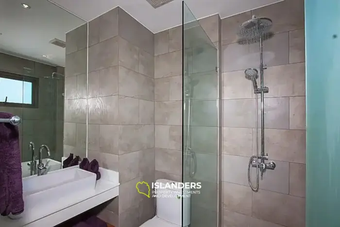 Maisonette-Villa mit Pool und 2 Schlafzimmern