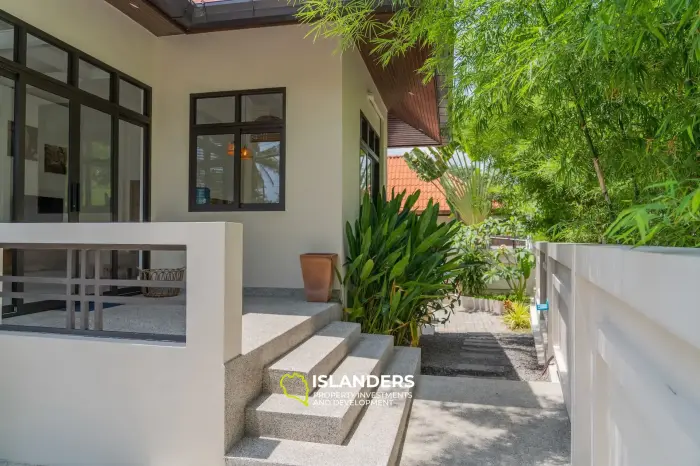 Spacious and stylish 3 bedroom pool villa