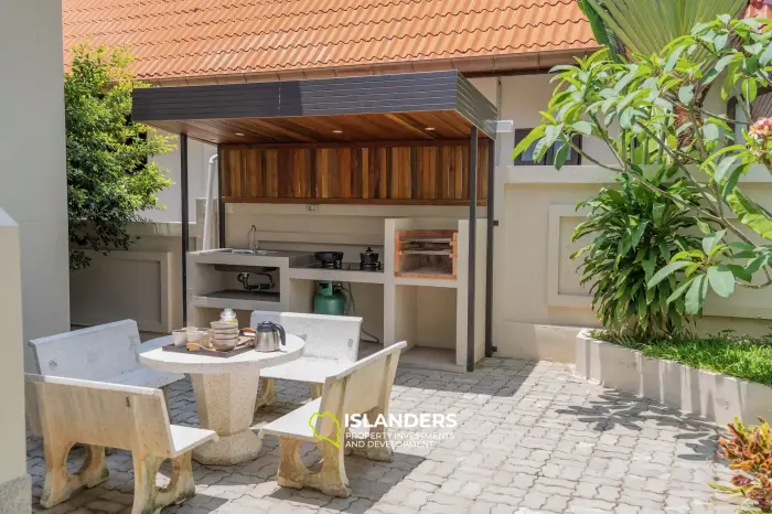 Spacious and stylish 3 bedroom pool villa
