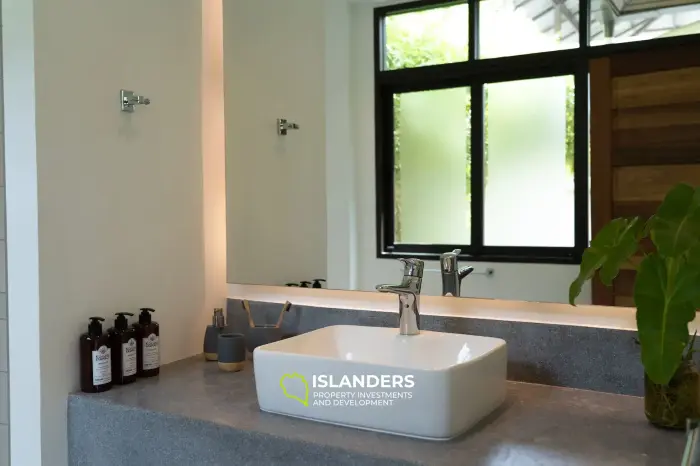 Spacious and stylish 3 bedroom pool villa