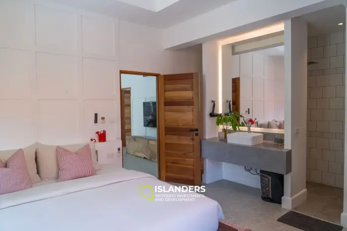 Spacious and stylish 3 bedroom pool villa