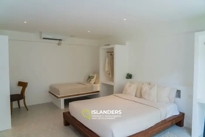 Spacious and stylish 3 bedroom pool villa