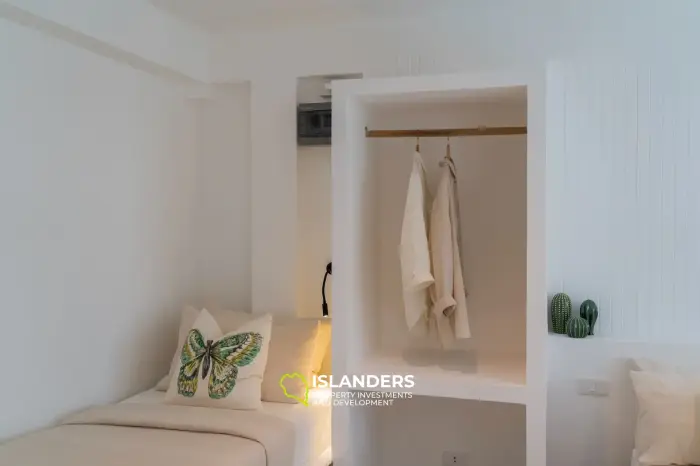 Spacious and stylish 3 bedroom pool villa