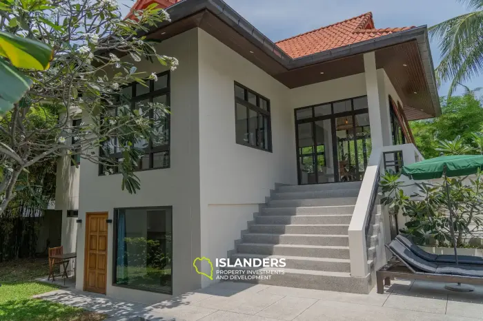Spacious and stylish 3 bedroom pool villa