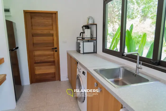 Spacious and stylish 3 bedroom pool villa