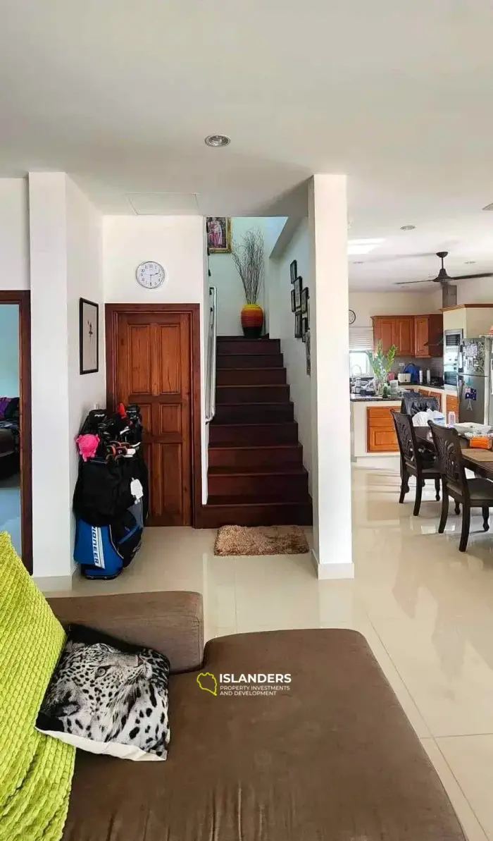 3 bedroom pool villa with mountain view