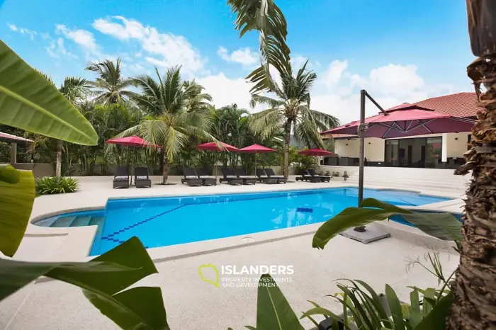 Villa avec piscine et 8 chambres dans un quartier prestigieux