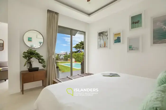 Exquisite 4-bedroom beach villa with sea view and direct access to the beach