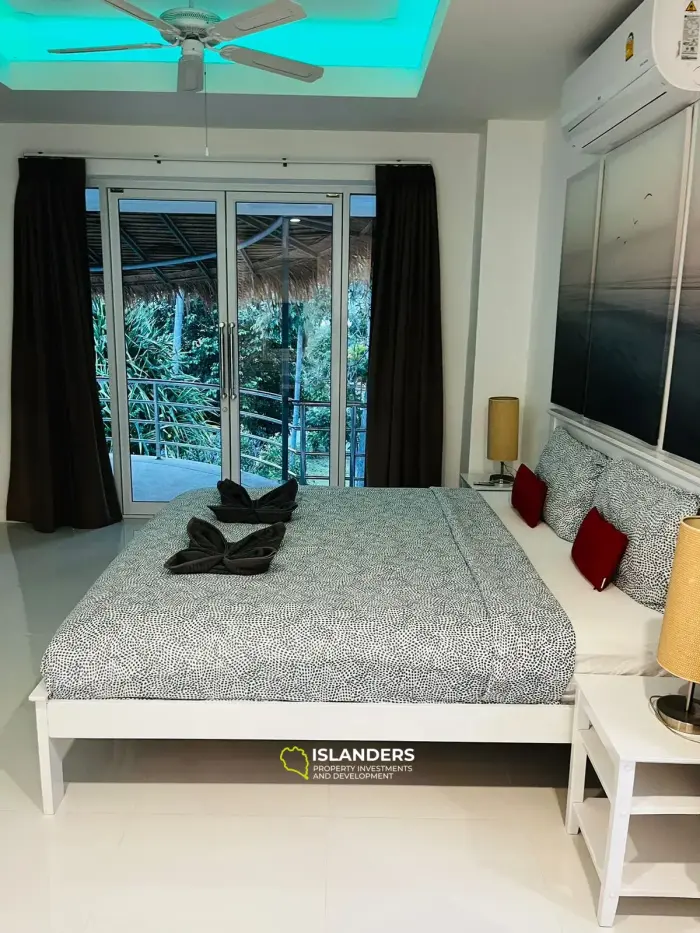 Villa cosy 3(+1) chambres avec piscine dans un quartier pittoresque