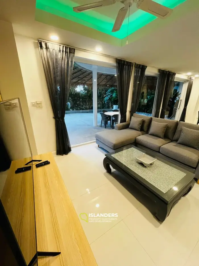 Villa cosy 3(+1) chambres avec piscine dans un quartier pittoresque