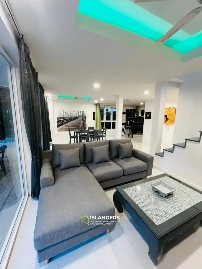Villa cosy 3(+1) chambres avec piscine dans un quartier pittoresque
