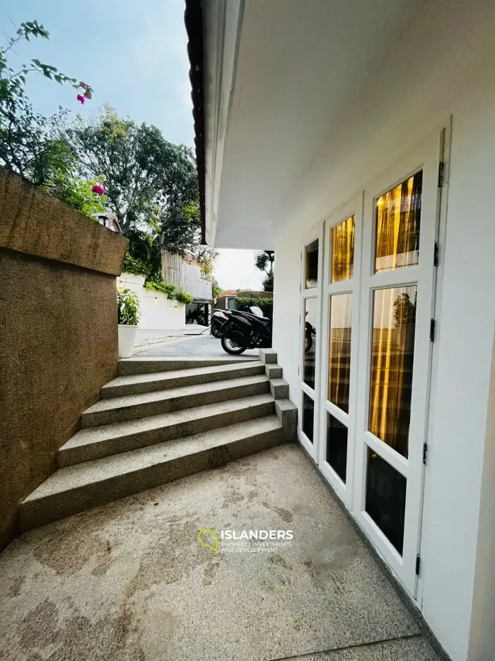 Villa cosy 3(+1) chambres avec piscine dans un quartier pittoresque