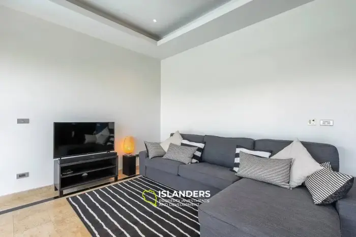 Stylish 3 bedroom villa in a quiet area