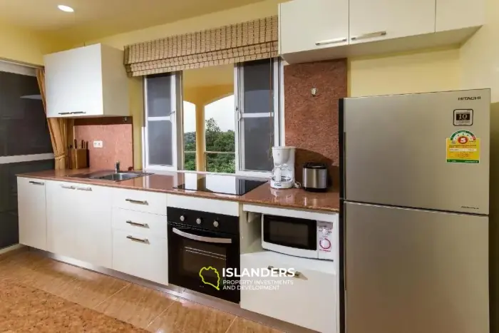 Panoramic villa 4 bedrooms with a large plot and a pool