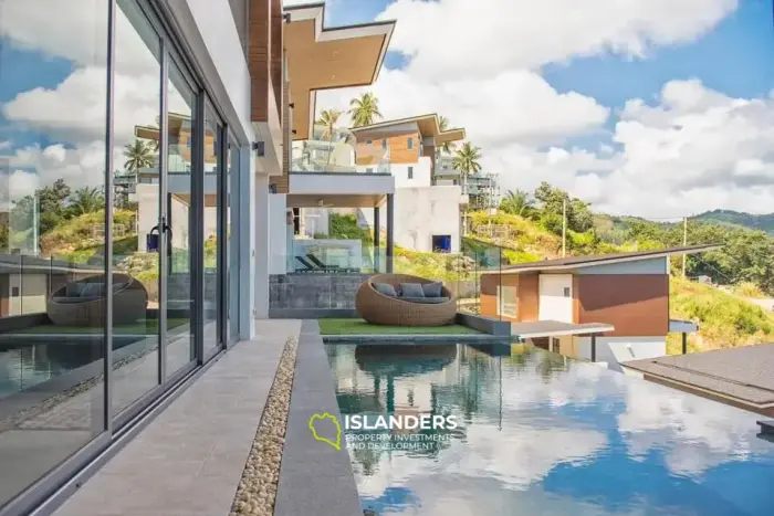 Voir la villa avec piscine de 2 chambres